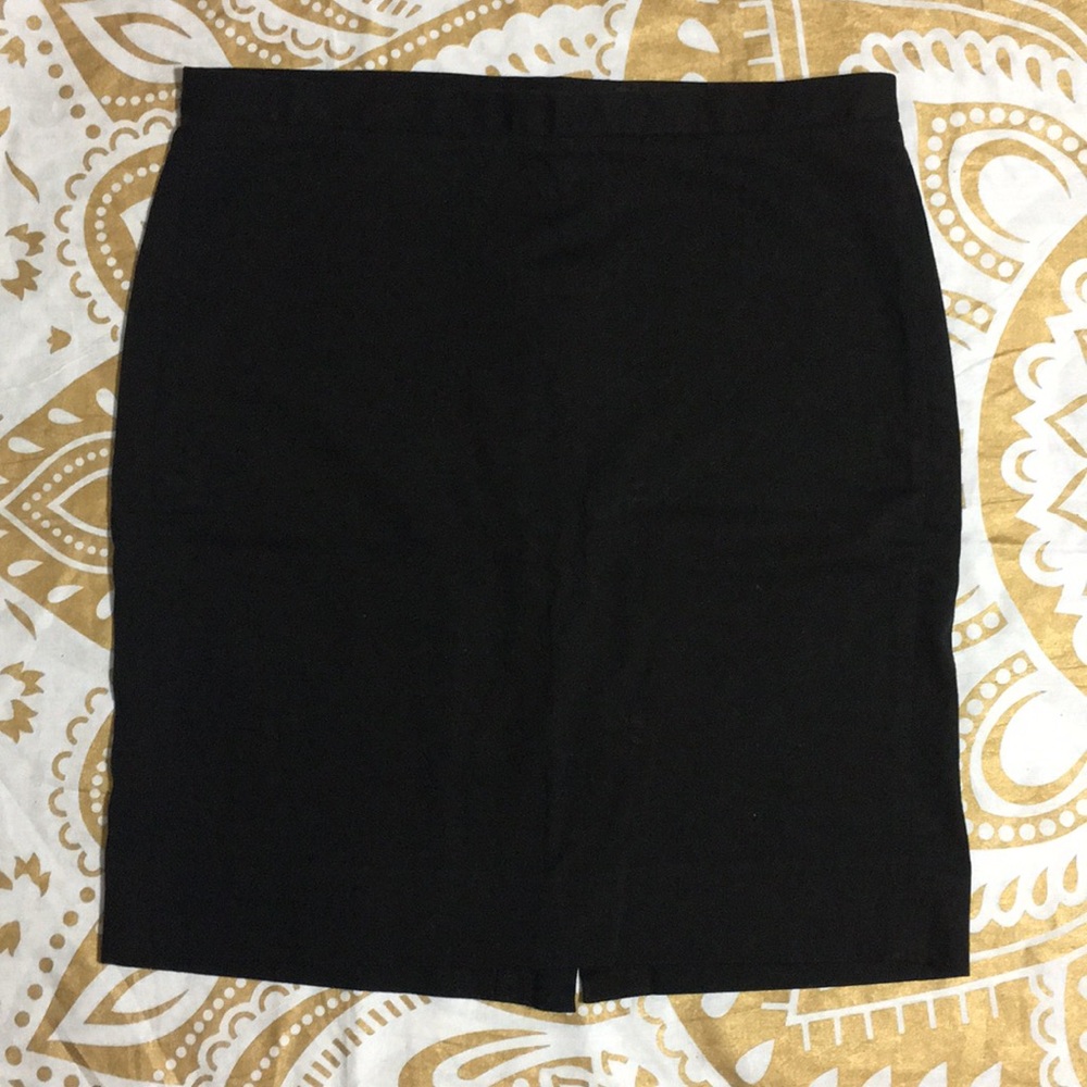 GAP Black Stretchy Skirt